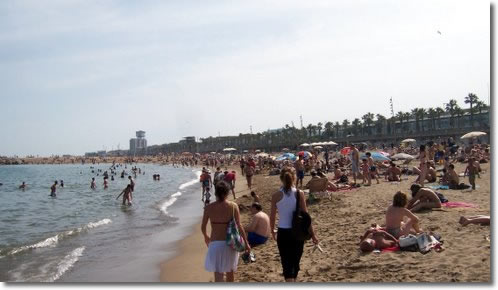 barcelona beach photos. arcelona-sandy-each.jpg